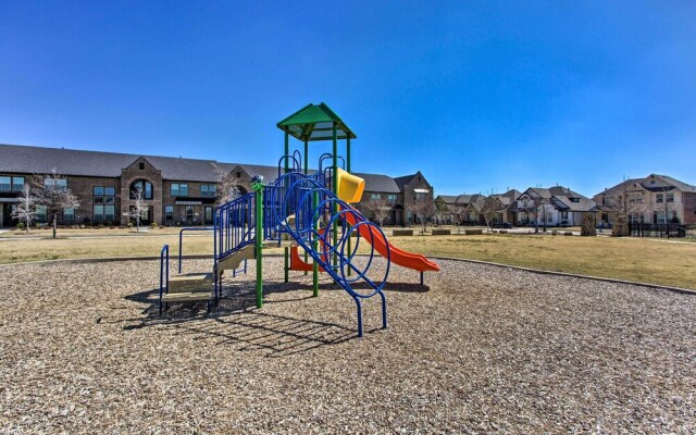 7 Mi to Lewisville Lake: Family Townhome in Frisco