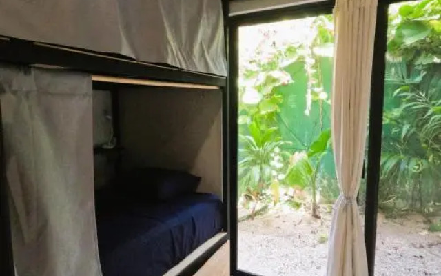 Urban Hip Hotels - Ashanti