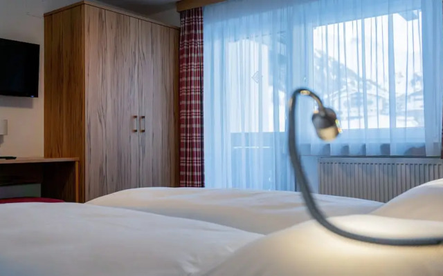 Hotel Alpenblume