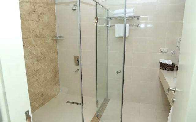 Serin Hotel