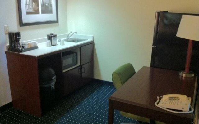 Studios & Suites 4 Less Gum Road