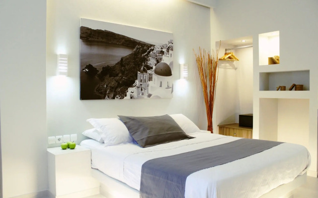 Sea La Vie Beachfront Suites