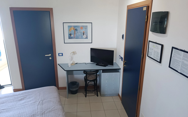 Remin Plaza Hotel