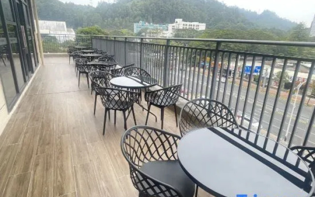 Kyriad Hotel (Huizhou College Yanda Avenue)