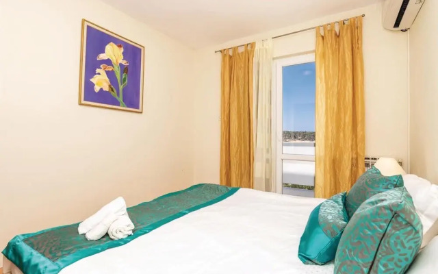 Nice Home in Barbat With Wifi and 3 Bedrooms