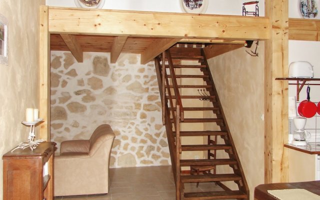 House With 3 Bedrooms in Agnac, With Pool Access and Enclosed Garden