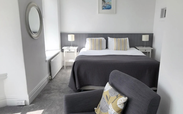 Seabreeze Restaurant with Rooms