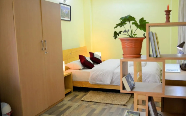 Tanani Newa Home