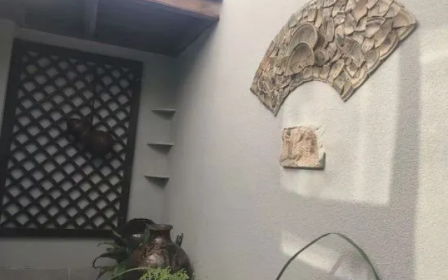 Shiping Xiaojia Bieyuan