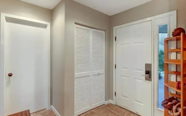 2354/56-courtside Villas