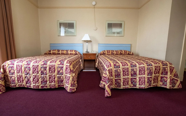 Stillwell Hotel