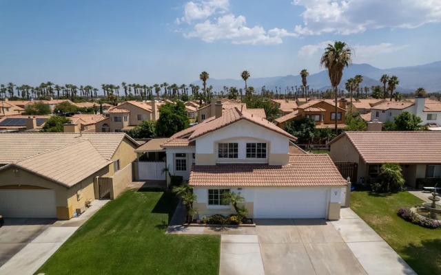 Top Rated Desert Oasis With Pool- BBQ- Game+ - S1