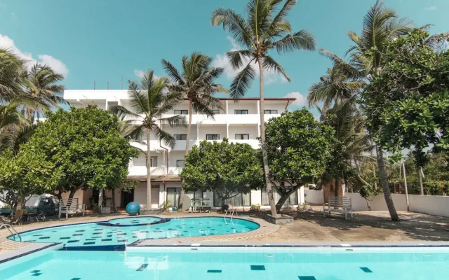 OYO 111 Sea Shine Beach Hotel