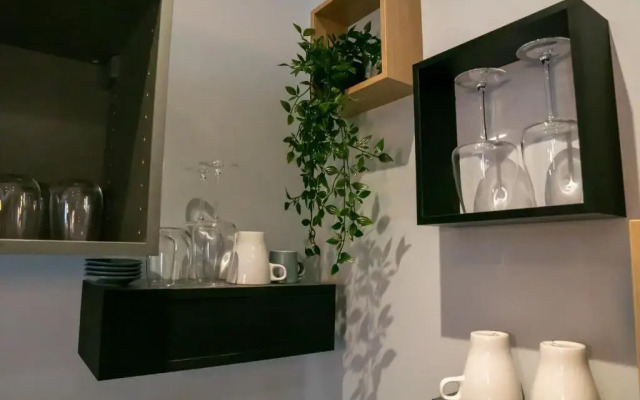 coeur de ville t2, terrasse, clim tt équipe, parking