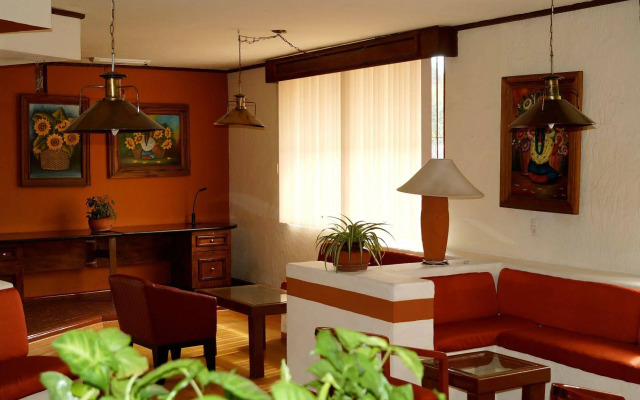 Hotel & Suites Villa del Sol