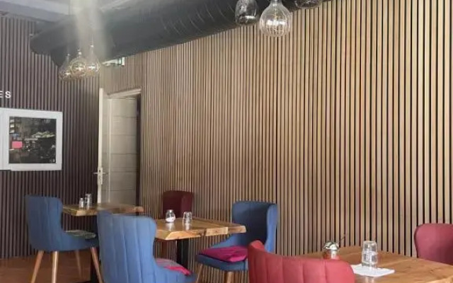 Hotel Terminus Colombes
