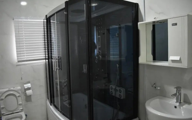 Manhattan Apple Hotel Lekki
