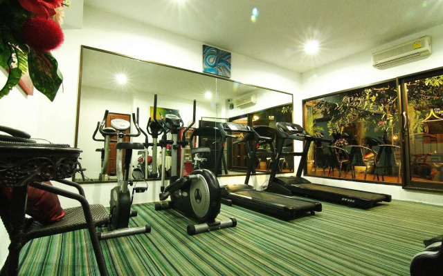 CM Night Bazaar Boutique Hotel