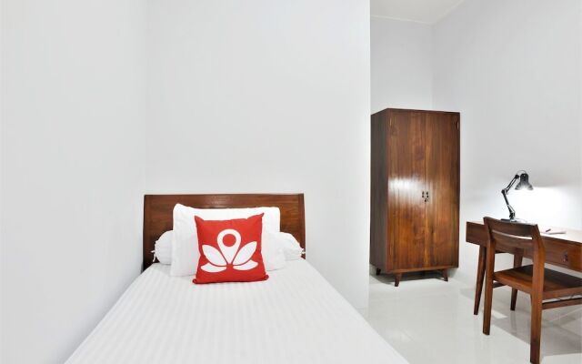 ZEN Rooms Bintaro Sector 3