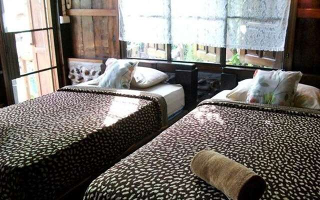 J&J Guesthouse