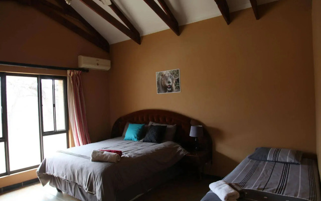 Lili Bush Guesthouse