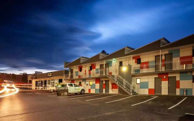 Kingston Hotel