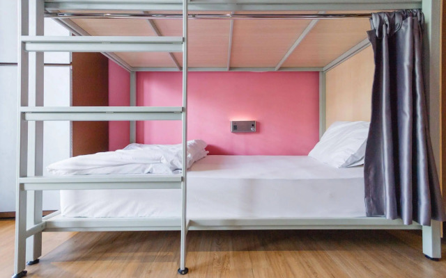 Siamaze Hostel