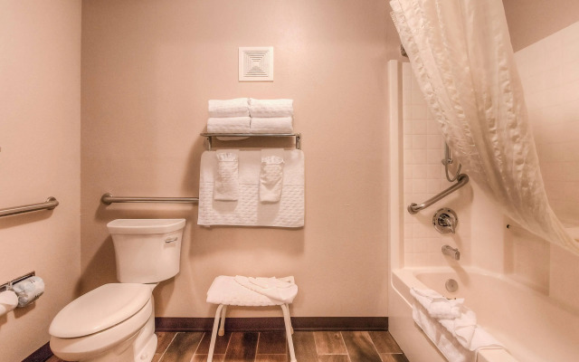 Best Western Plus Yakima Hotel