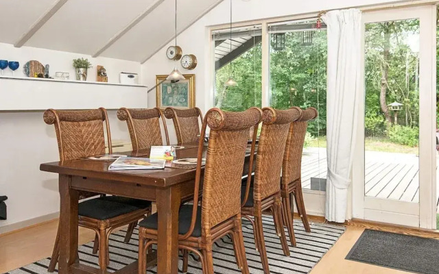6 Person Holiday Home in Farvang-by Traum