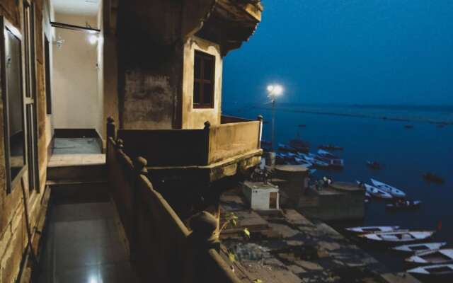Dwivedi Hotels Hotel Elena