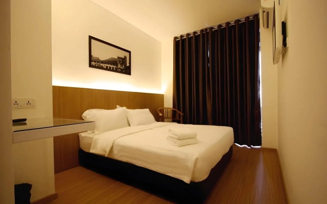 Place2Stay Business Hotel - Waterfront