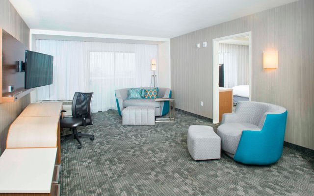 Courtyard by Marriott Redwood City