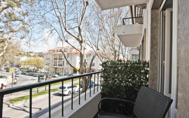 Central Apartment 127 by Saboia Collection