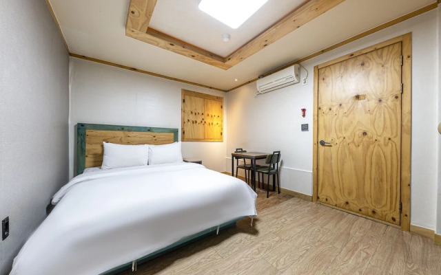 Gwangju Sinandong Hotel Napoli