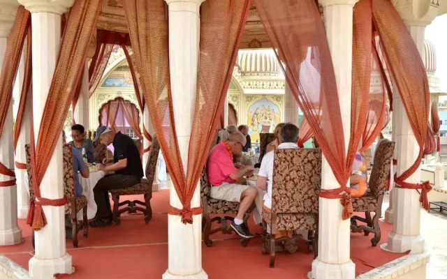 Hotel Royal Rest