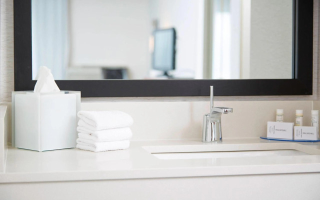 Courtyard by Marriott Bloomington by Mall of America