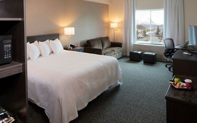 Totem Hotel and Suites