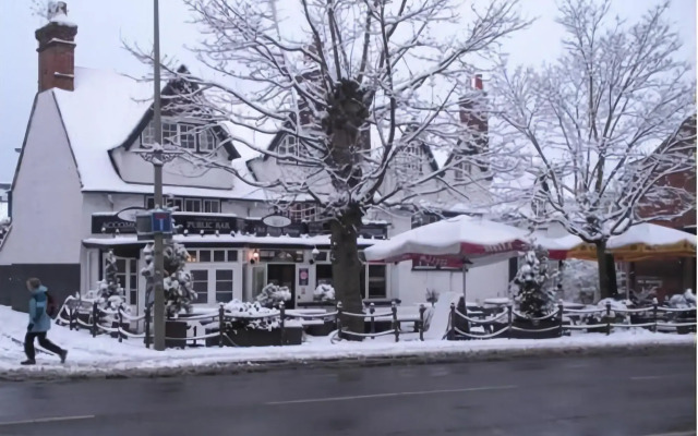The Old Black Horse - Inn