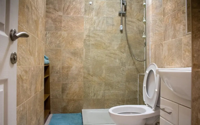 Charming 2-bed Fully Furnished Apartment in London