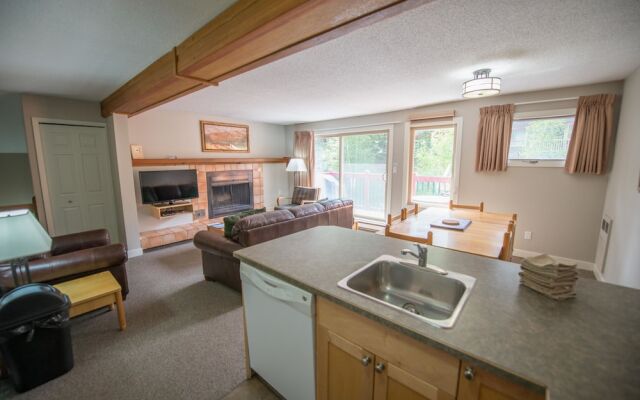 Panorama Vacation Retreat at Horsethief Lodge