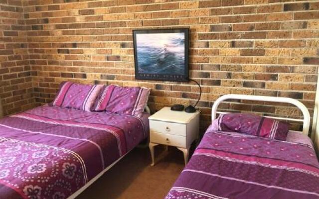 Bronte Court No 3 at South West Rocks