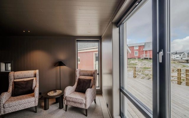 Henningsvaer Bryggehotell By Classic Norway Hotels