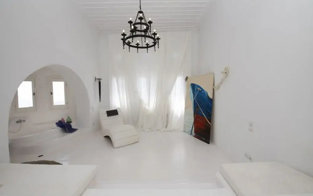 Mykonos Teatro Suites and Villa
