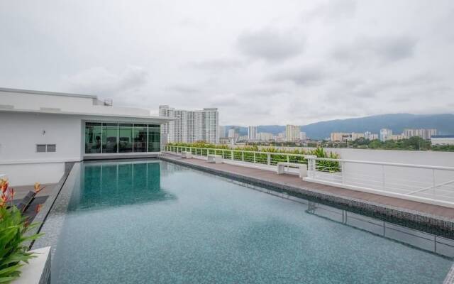 Seafront Duplex Suite at Georgetown