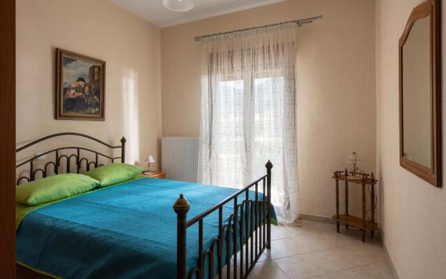Thomai's apartment