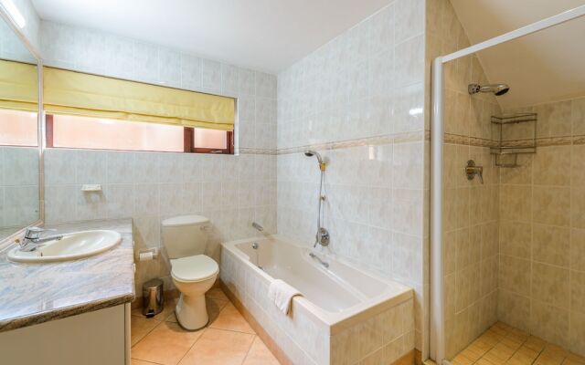 San Lameer Villa Rentals Three Bedroom Luxury 13908