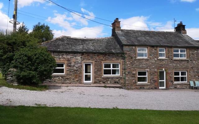 Holiday Cottage 4