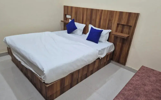 Hotel RK Residency | Hotel Near Banke Bihari Mandir.