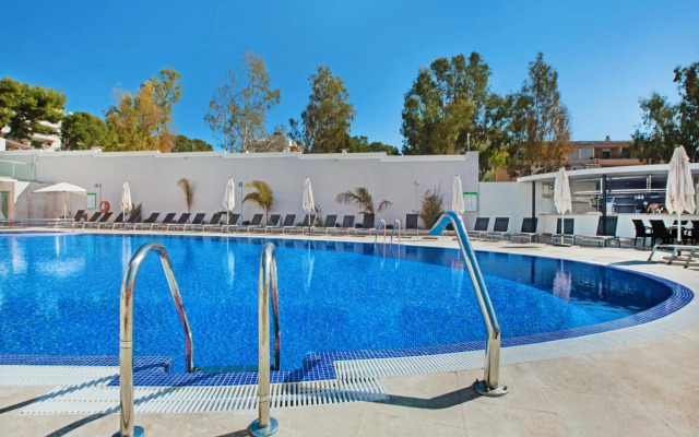 Aparthotel y Hotel Paguera Beach