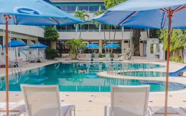 Karon Whale Resort Karon Beach (SHA Certified)